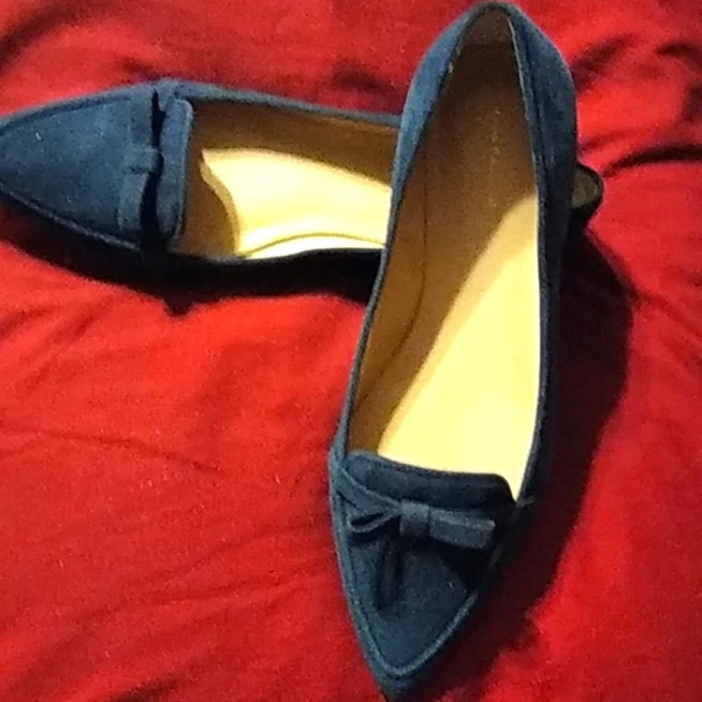 Ann Taylor flats